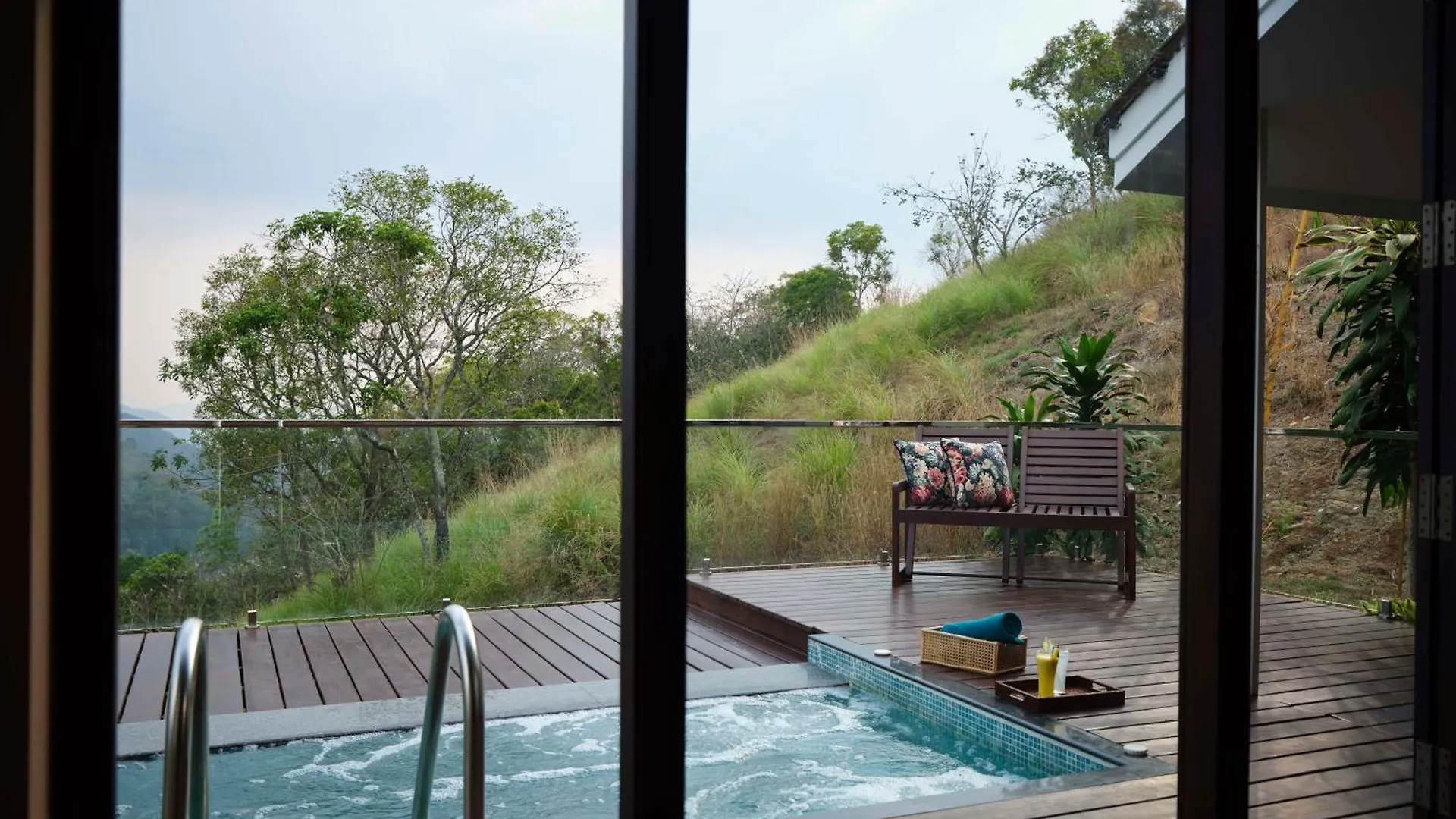 ***** Hotel Blanket Days Resort And Spa Thekkady India